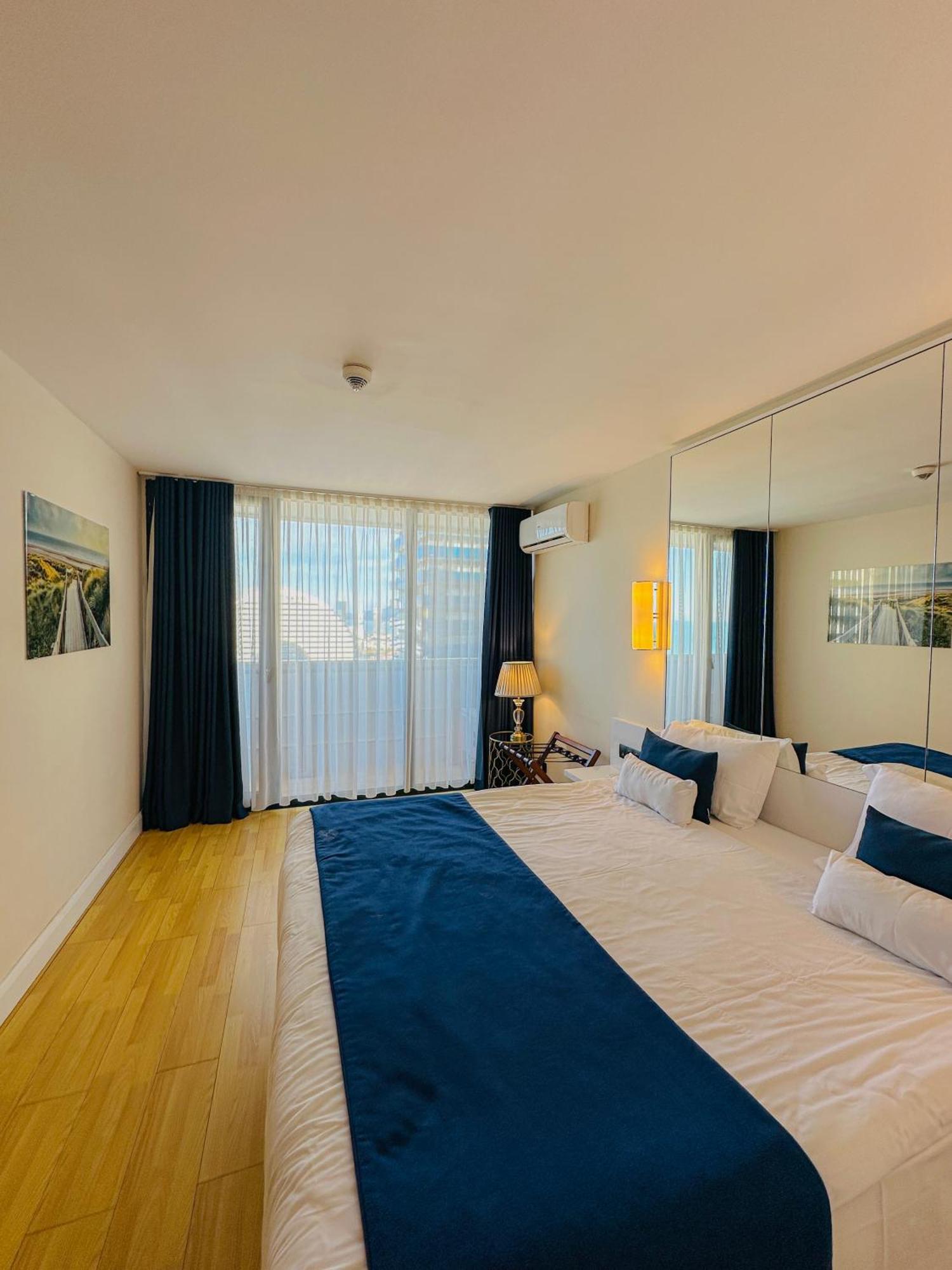 Seaside Vip Hotel Batumi Eksteriør bilde