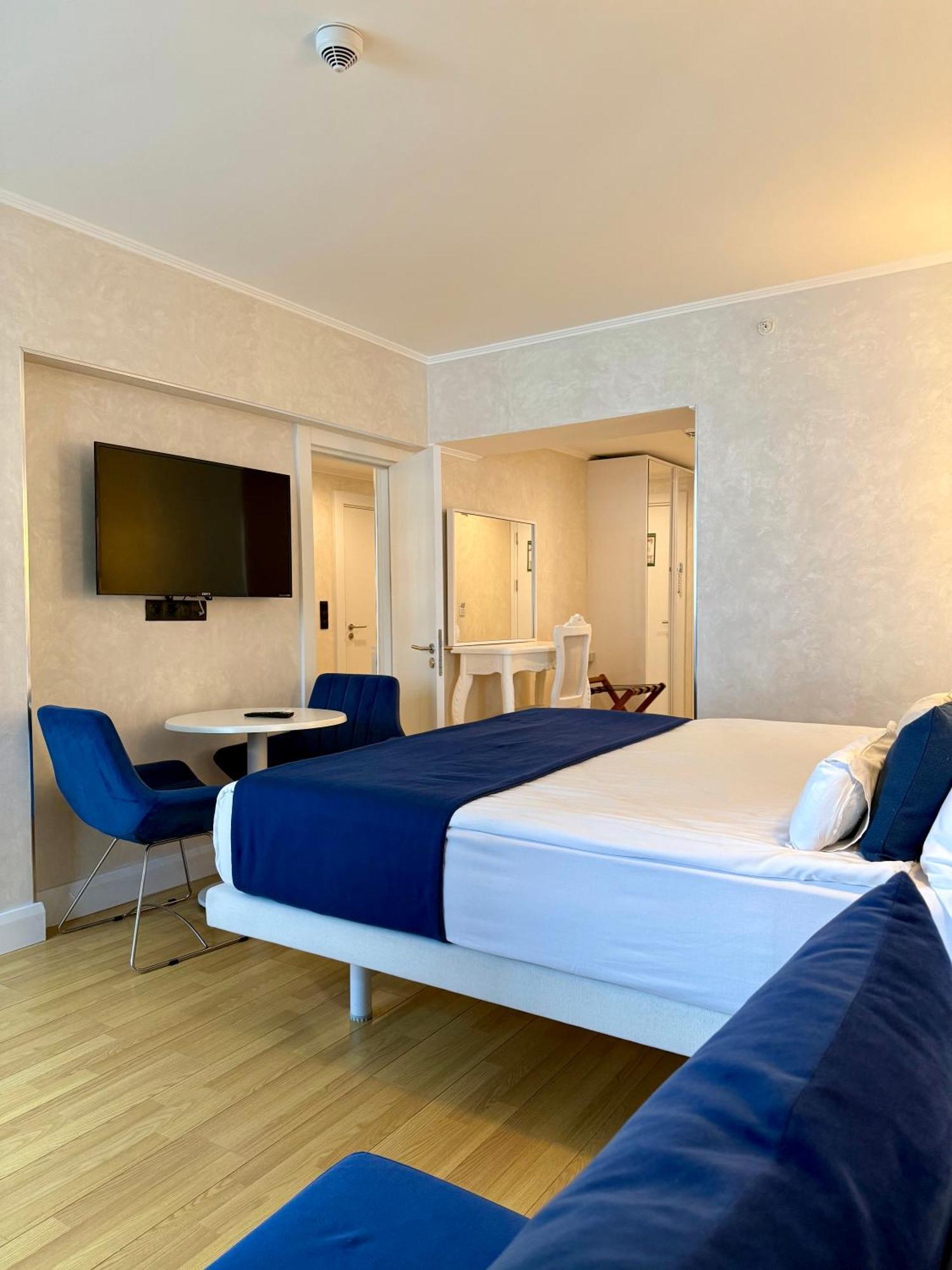 Seaside Vip Hotel Batumi Eksteriør bilde