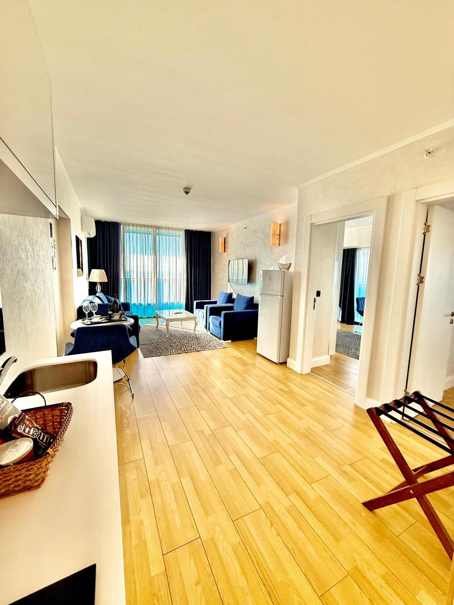 Seaside Vip Hotel Batumi Eksteriør bilde