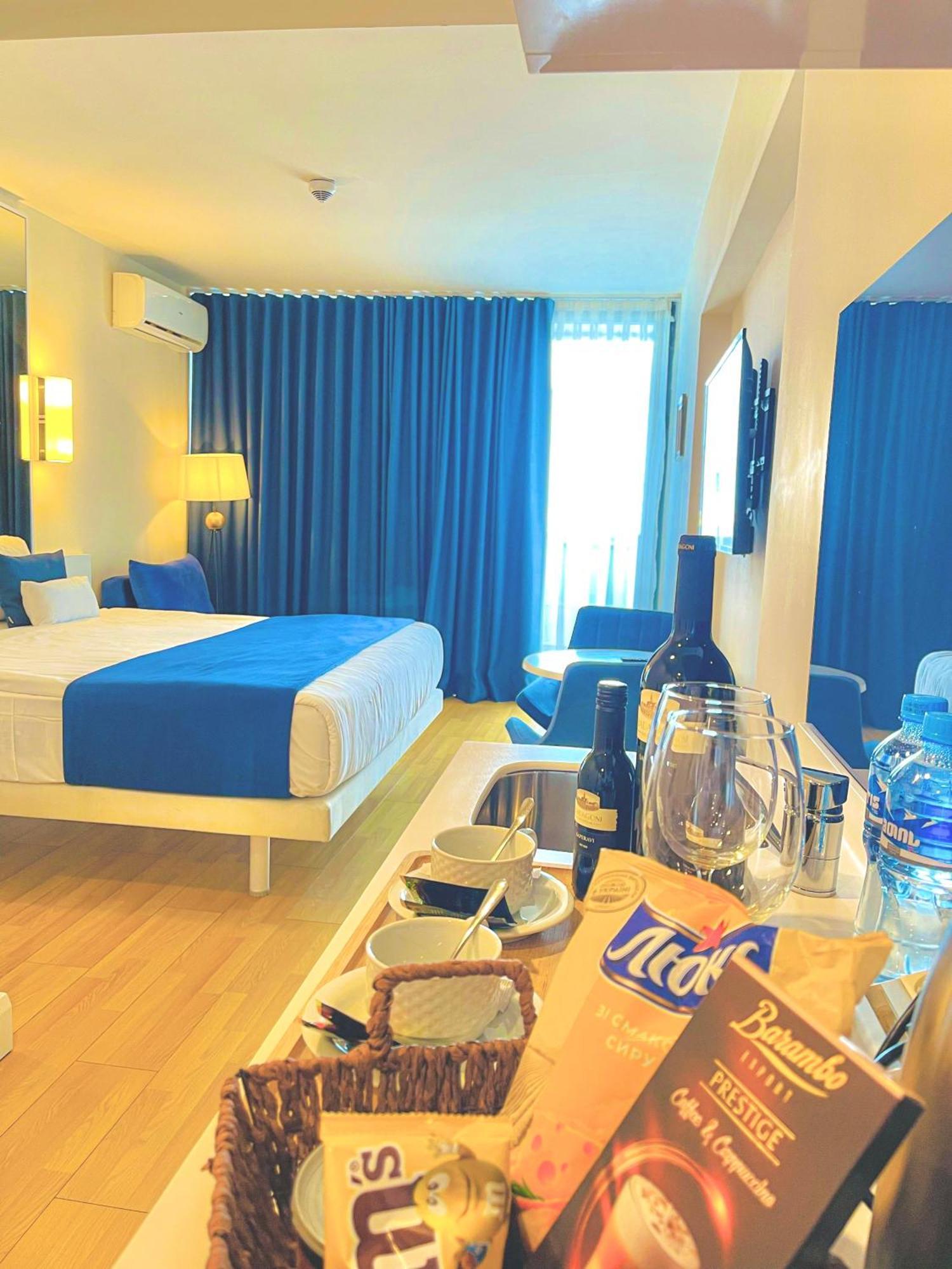 Seaside Vip Hotel Batumi Eksteriør bilde